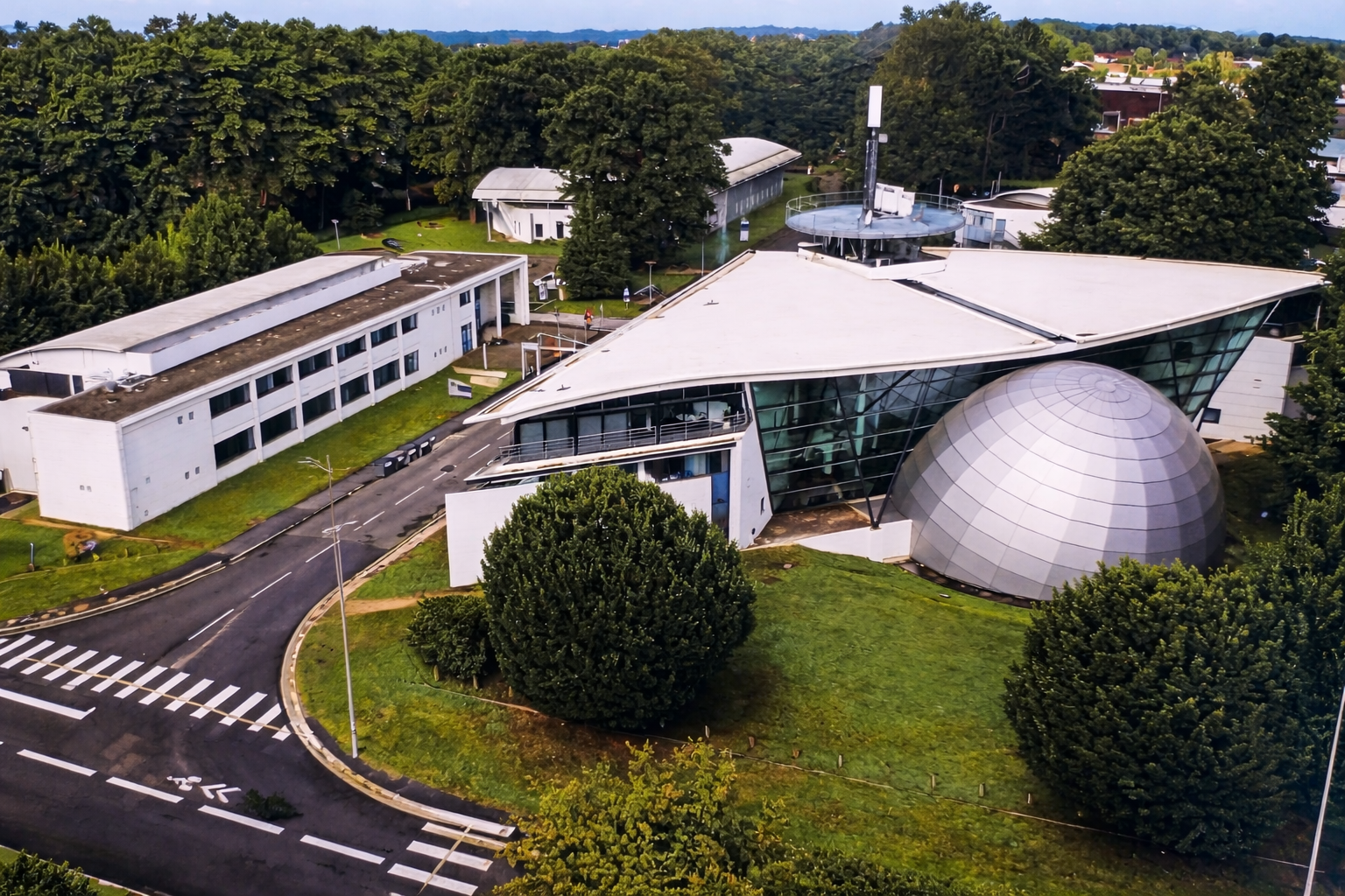 Cité des Nouvelles Technologies de Pau et Cité Multimédia